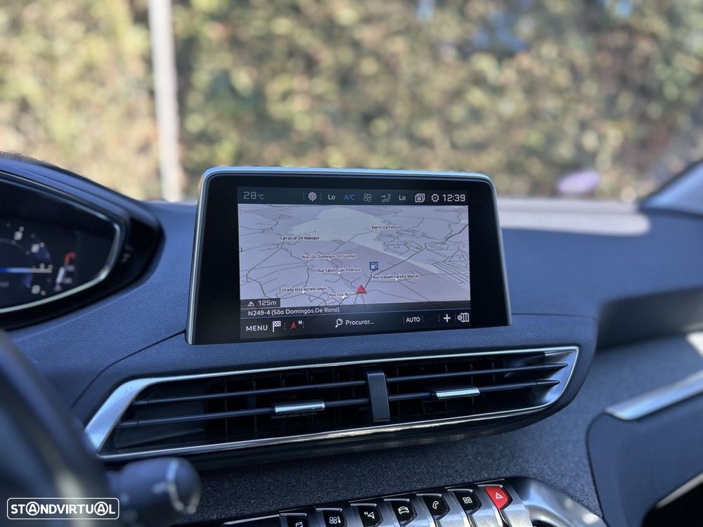 Peugeot 3008 1.2 PureTech Allure EAT8 - 10