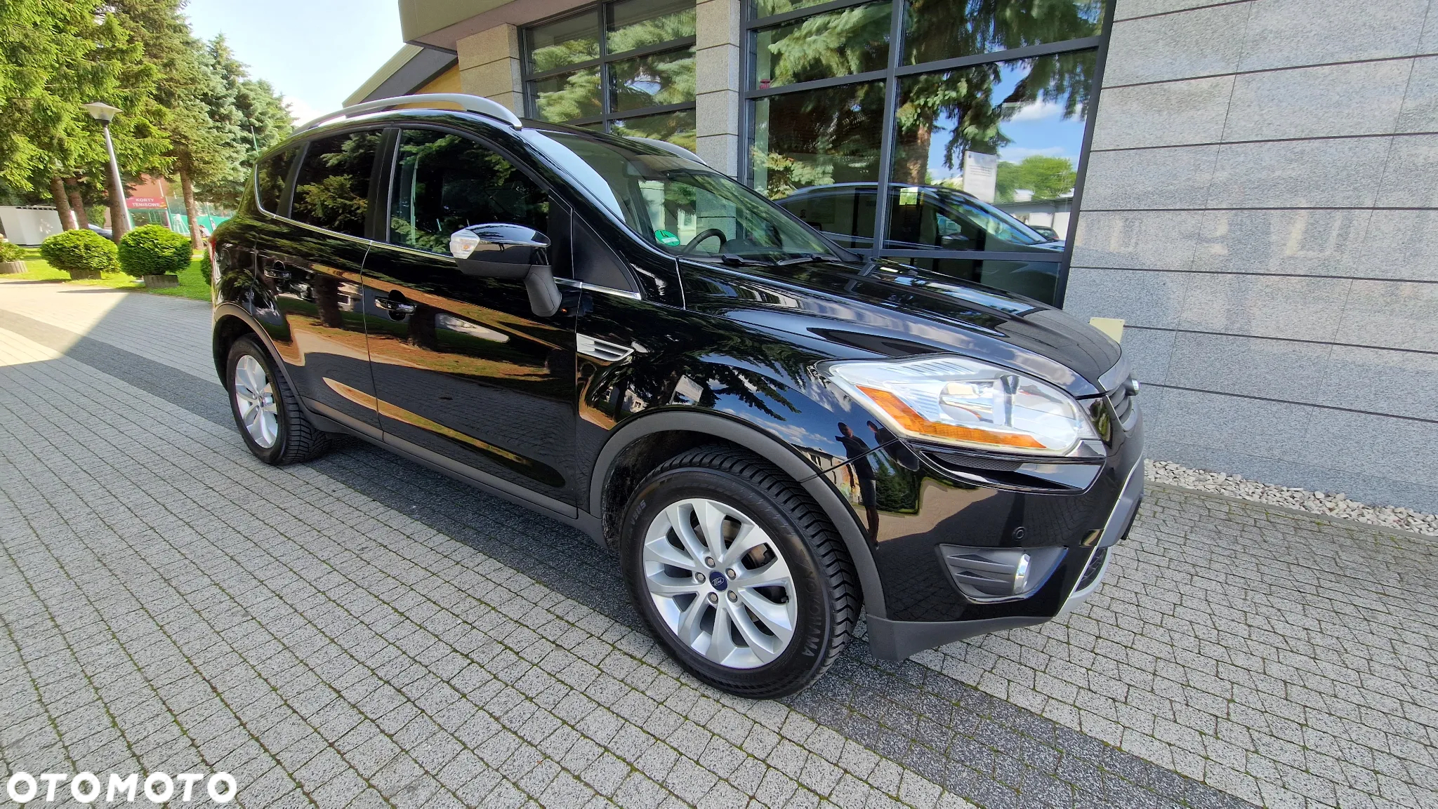 Ford Kuga - 4