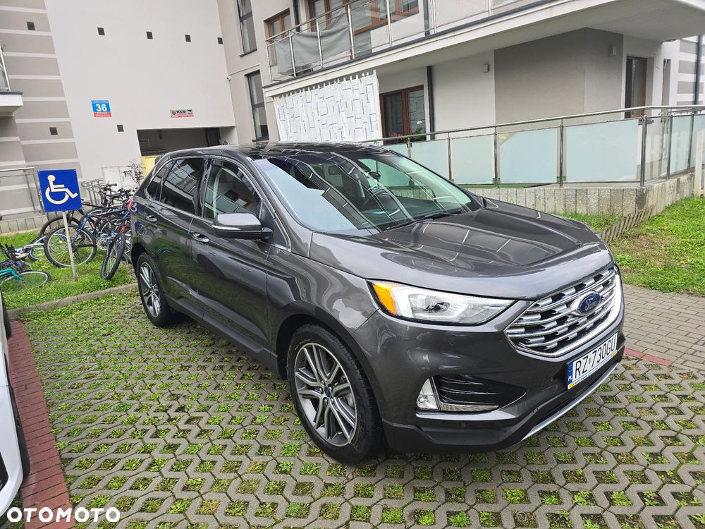Ford Edge - 2