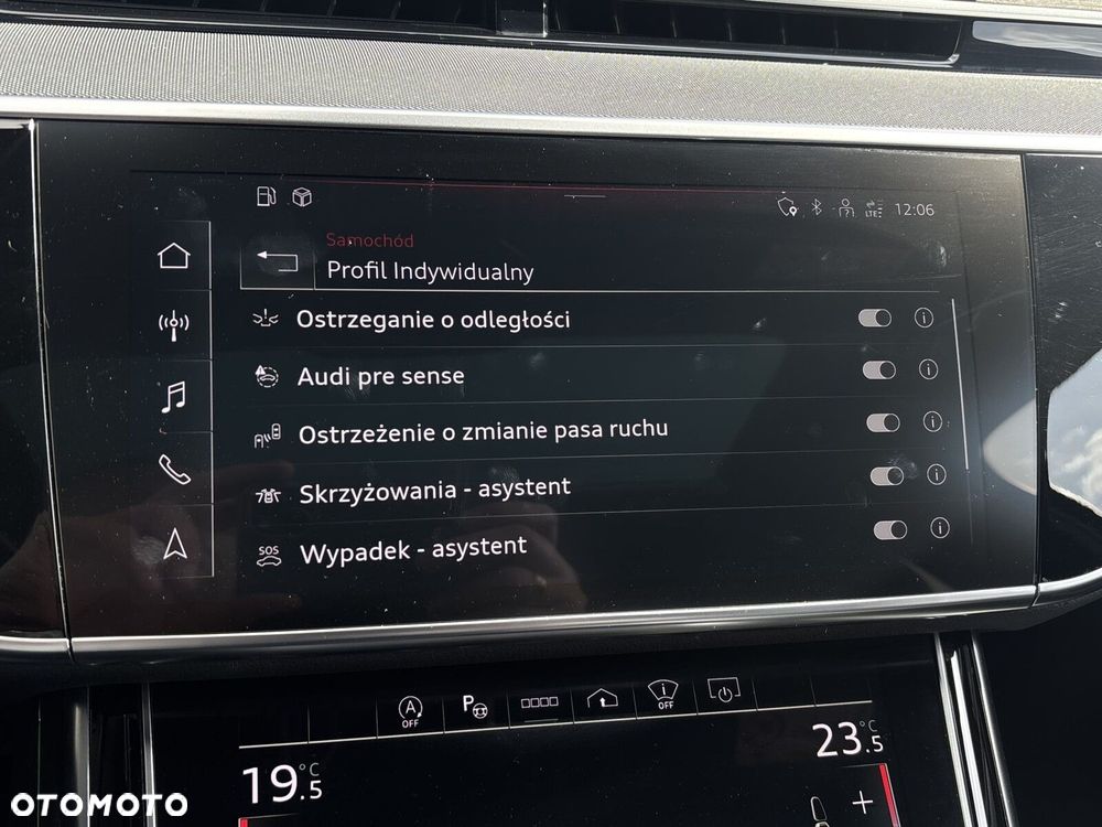 Audi A8 - 30