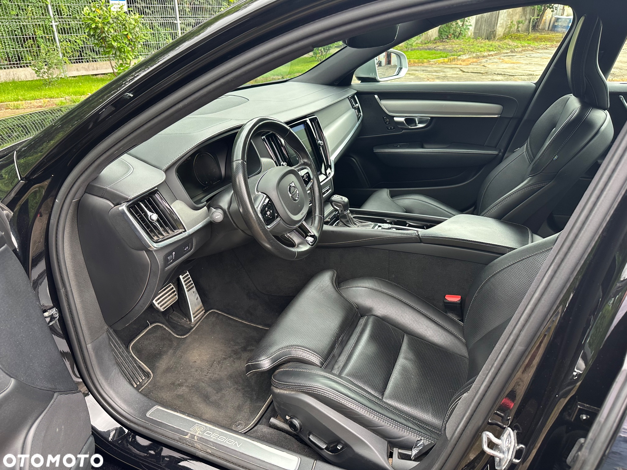 Volvo S90 D4 AWD R-Design - 12