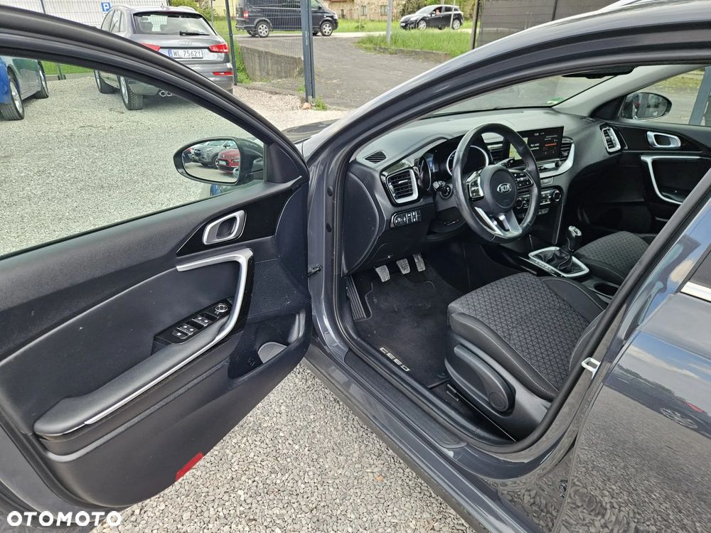 Kia Ceed 1.4 T-GDI OPF Vision - 21