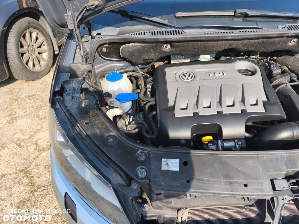 Volkswagen Touran 1.6 TDI DPF Comfortline - 16