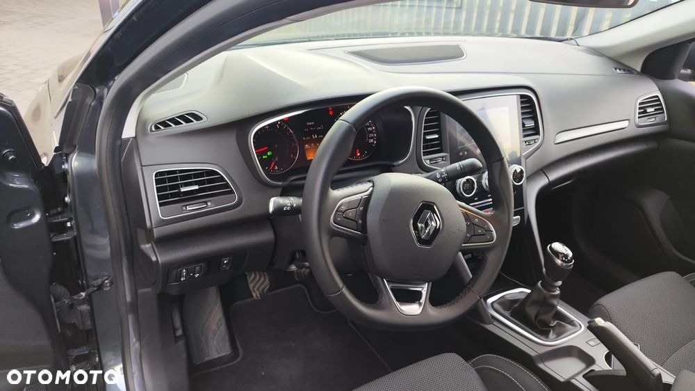 Renault Megane 1.3 TCe Intens - 26