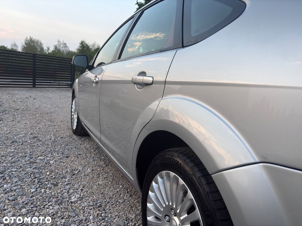 Ford Focus - 10