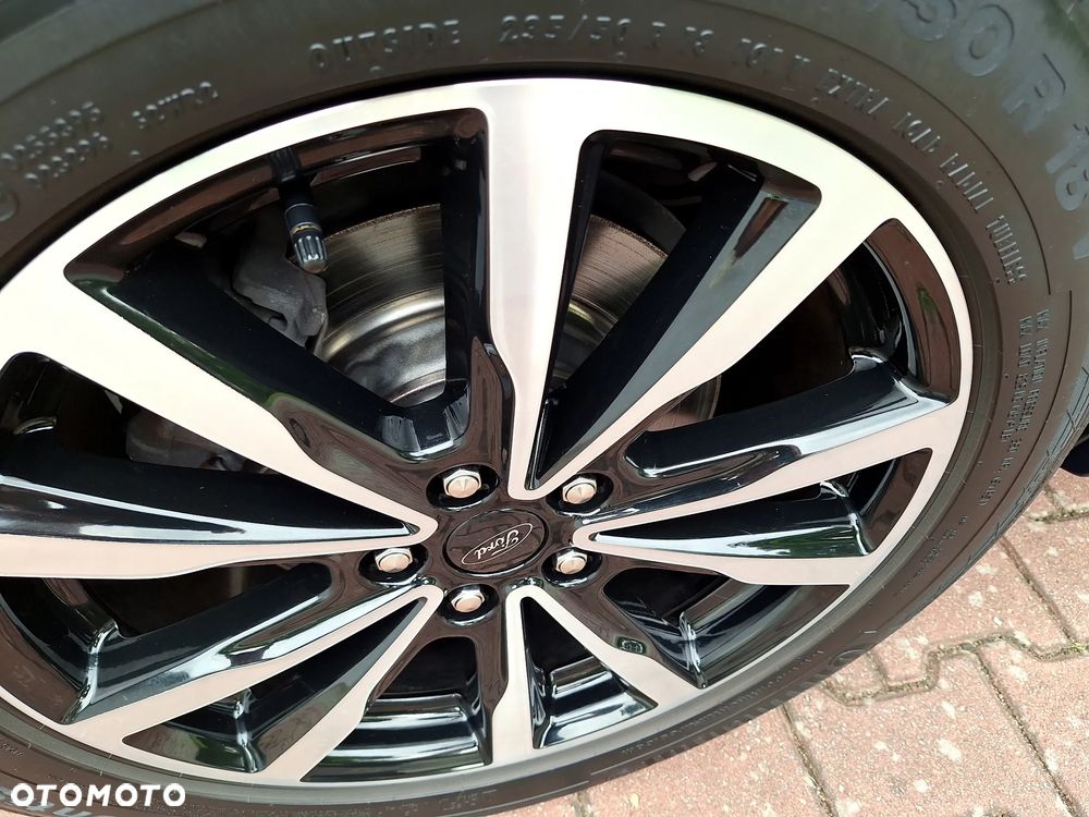 Ford Kuga 1.5 EcoBoost 2x4 ST-Line - 39