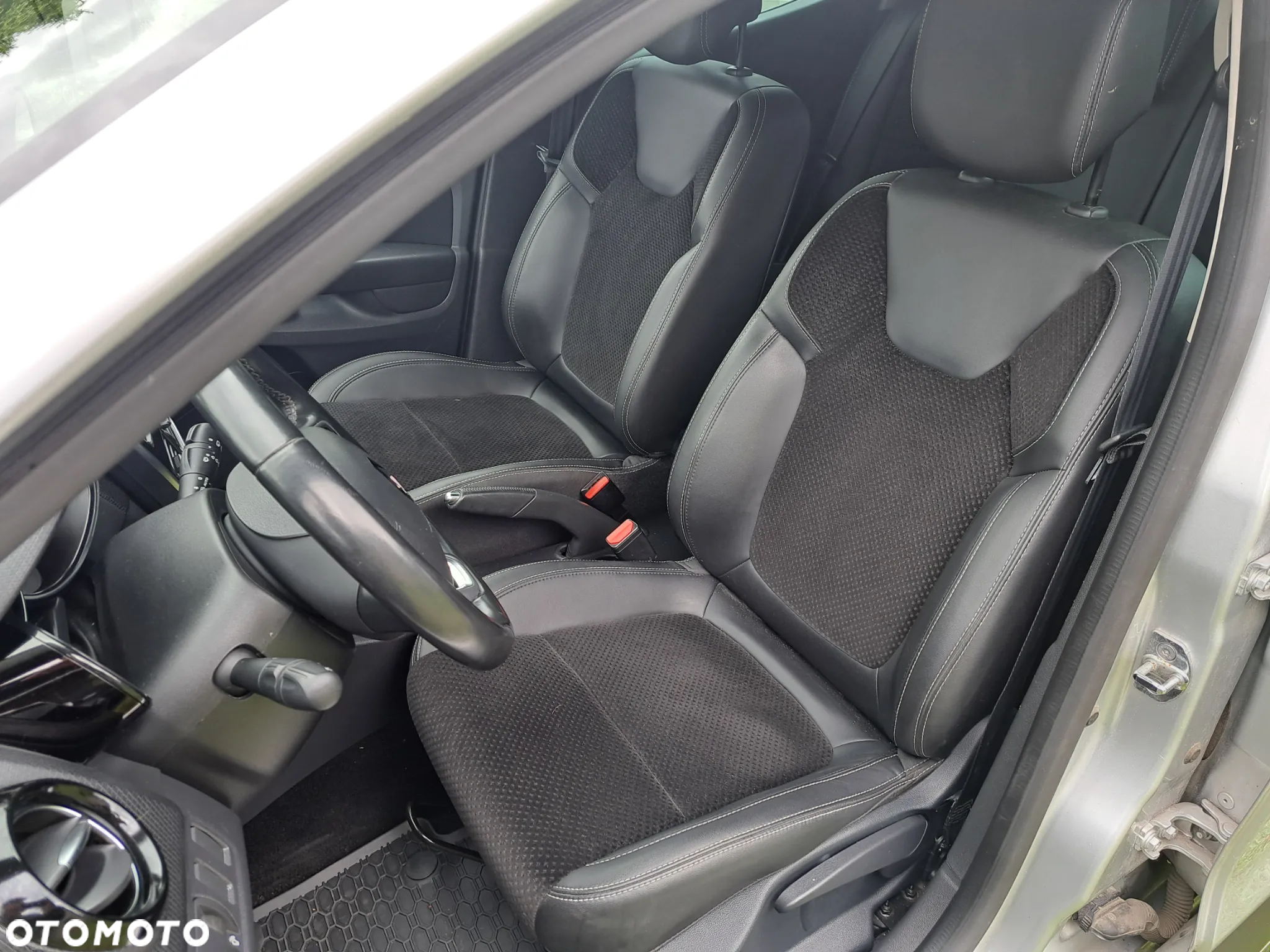 Renault Clio - 37