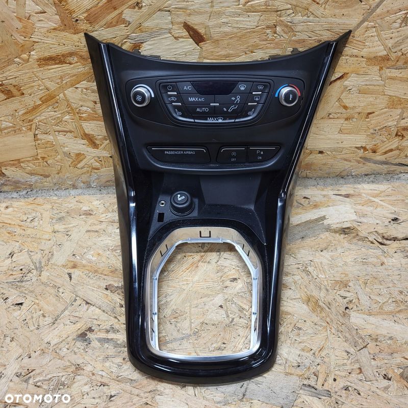 FORD B-MAX 12-19r PANEL KLIMATYZACJI KLIMATRONIC RAMKA