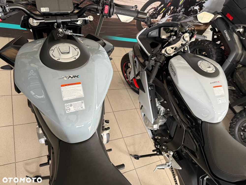 CFMoto 675NK - 12
