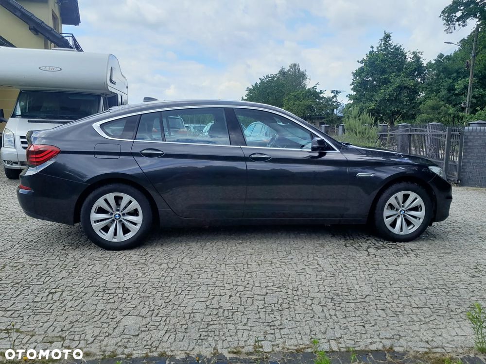 BMW 5GT - 5