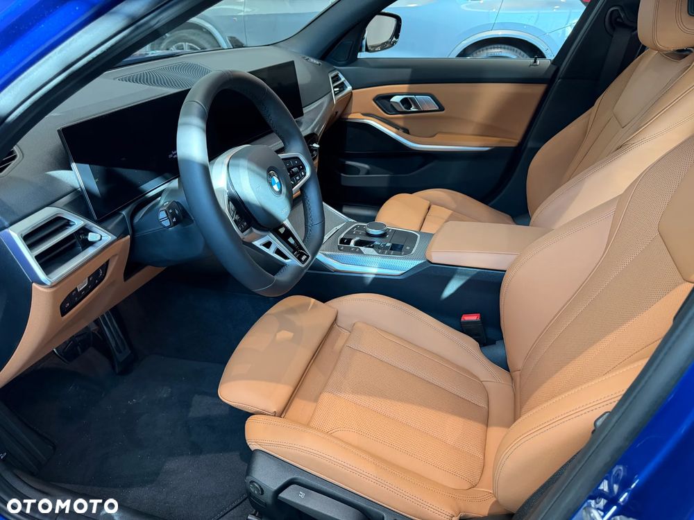 BMW Seria 3 318i M Sport - 8