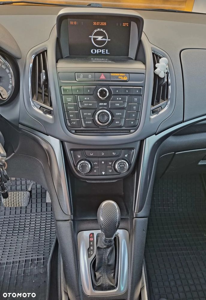 Opel Zafira - 8