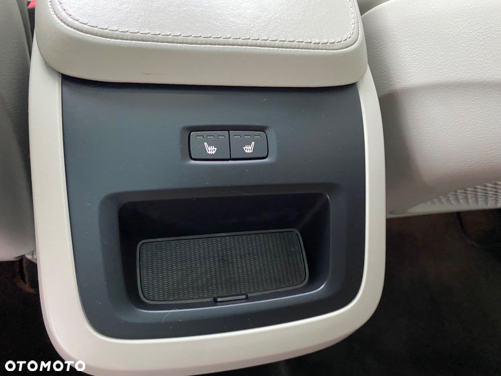 Volvo XC 90 D5 AWD Geartronic Inscription - 26