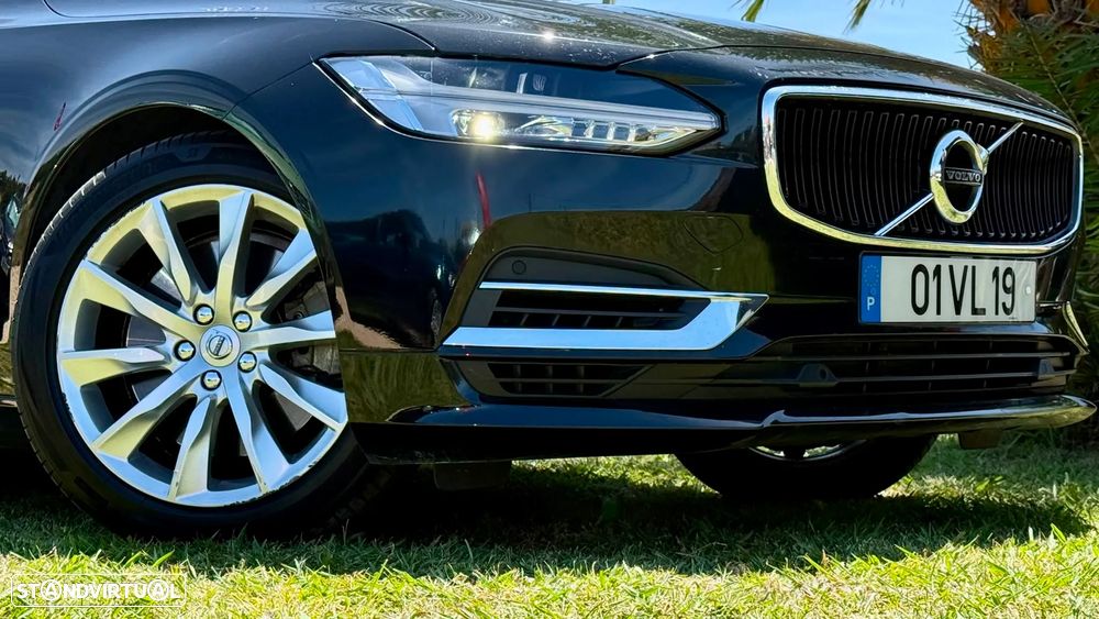 Volvo V90 2.0 T8 Momentum Plus AWD Geartronic - 1