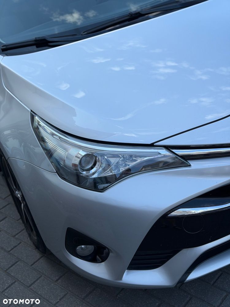 Toyota Avensis 1.8 Active - 27
