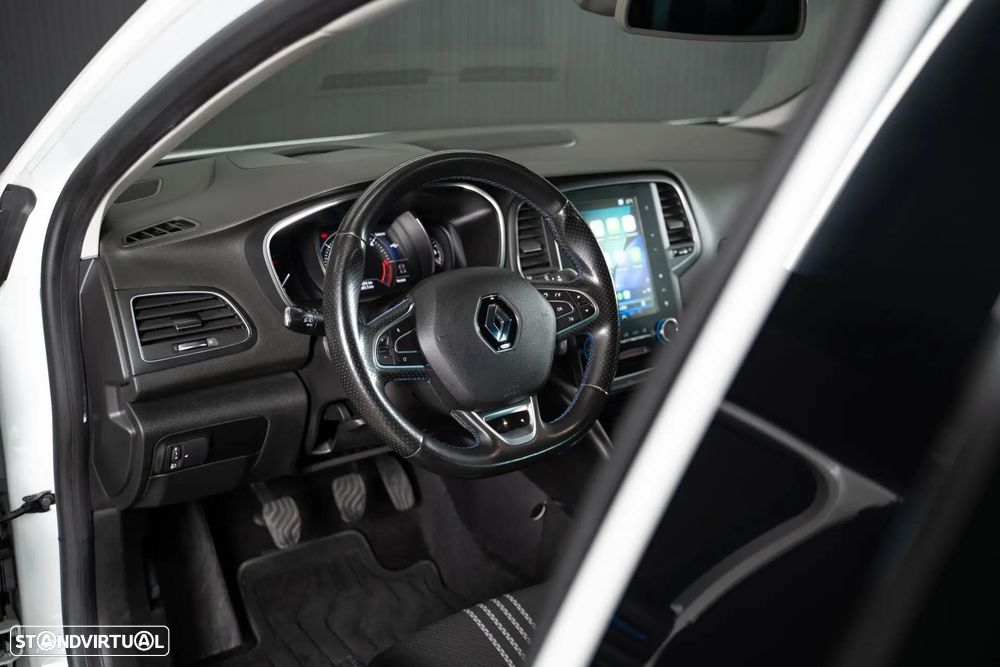 Renault Mégane Sport Tourer 1.5 Blue dCi GT Line — fotografia 16