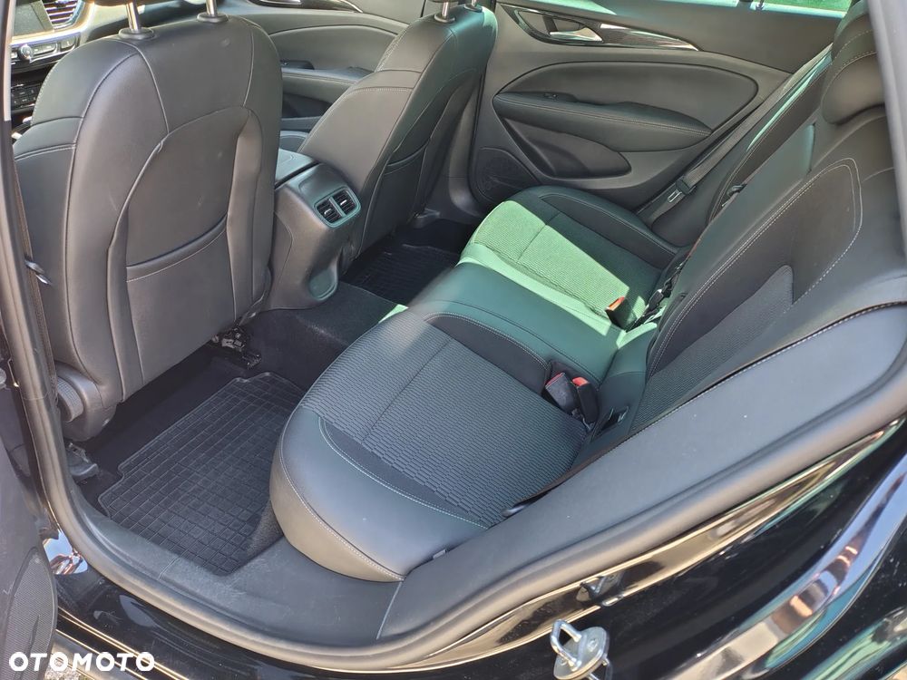 Opel Insignia 2.0 CDTI Elite S&S - 11