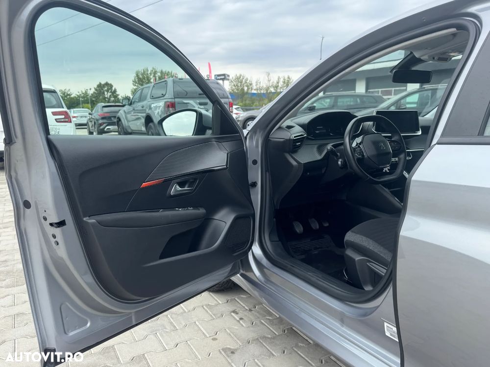 Peugeot 208 PureTech 75 Allure Pack - 10