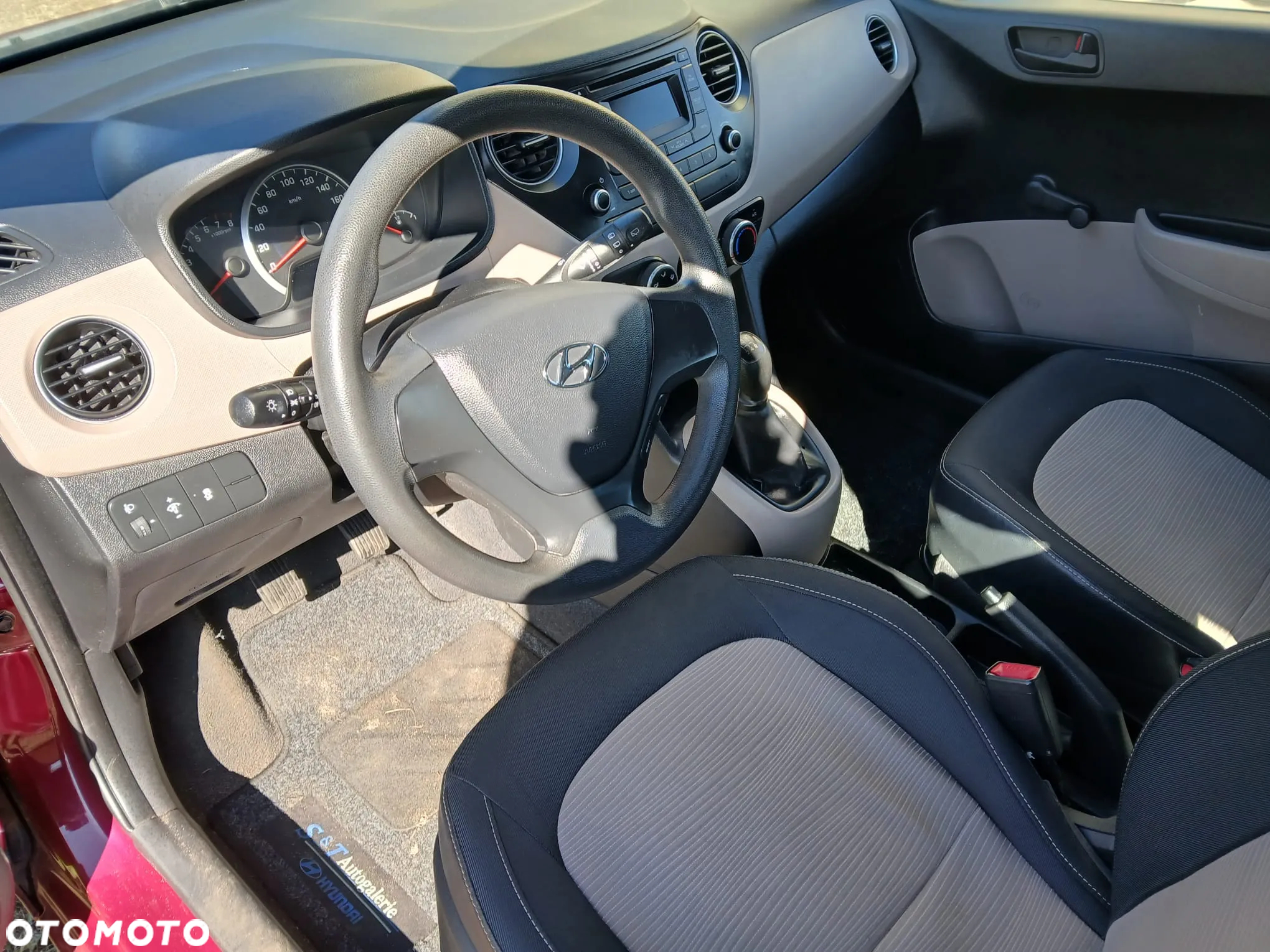 Hyundai i10 1.0 - 8