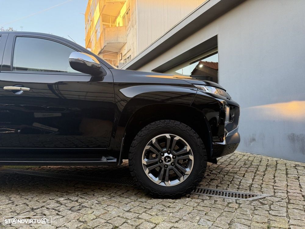 Mitsubishi L200 2.3 DI-D Strakar Space Cab Intense 4WD - 4