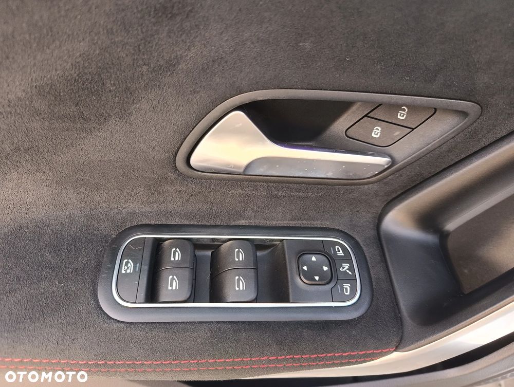Mercedes-Benz Klasa A 220 4Matic 7G-DCT AMG Line - 17