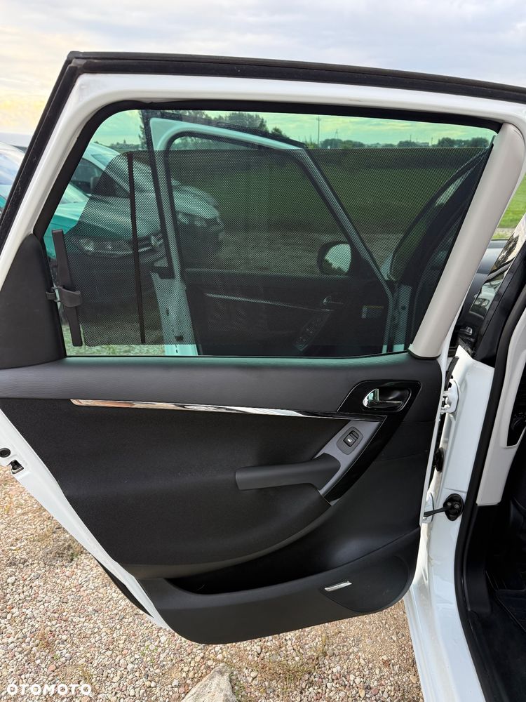 Citroën C4 Picasso 2.0 HDi FAP Exclusive - 16