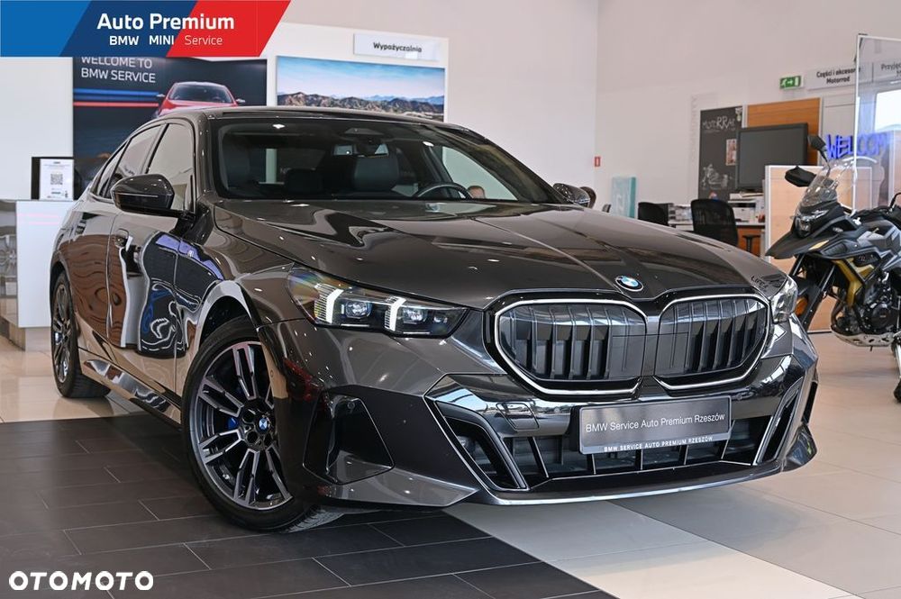 BMW Seria 5 520i mHEV - 2