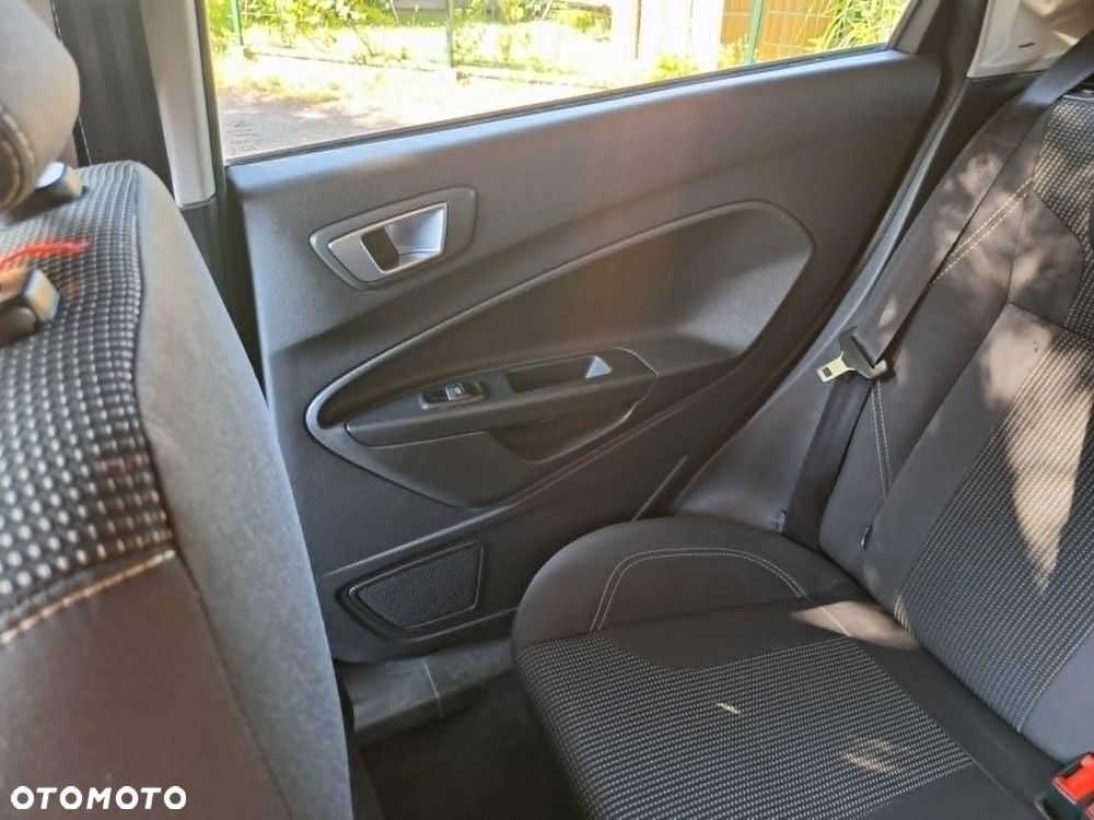 Ford Fiesta 1.5 TDCi ST-Line - 10