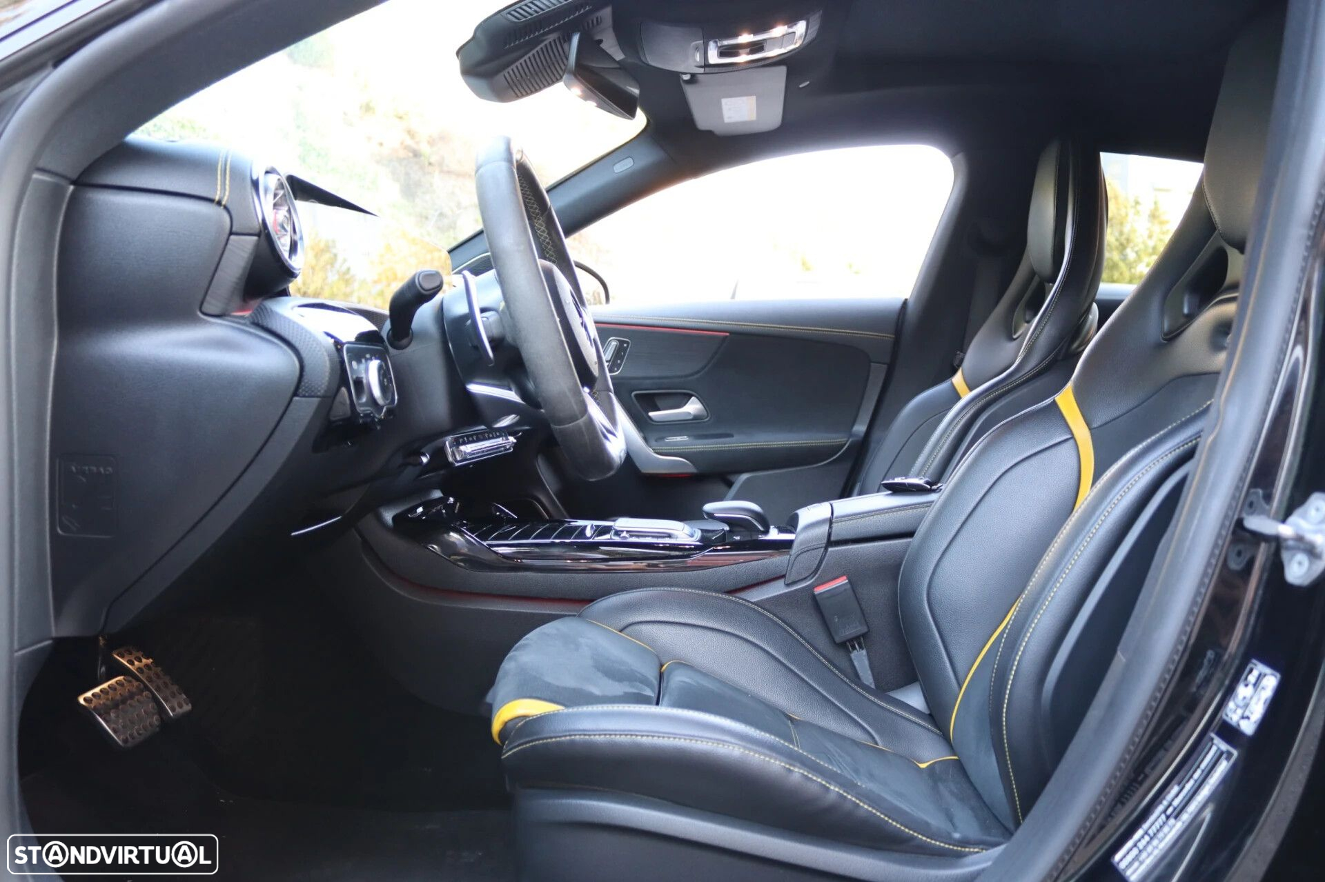 Mercedes-Benz CLA 45 AMG - 19