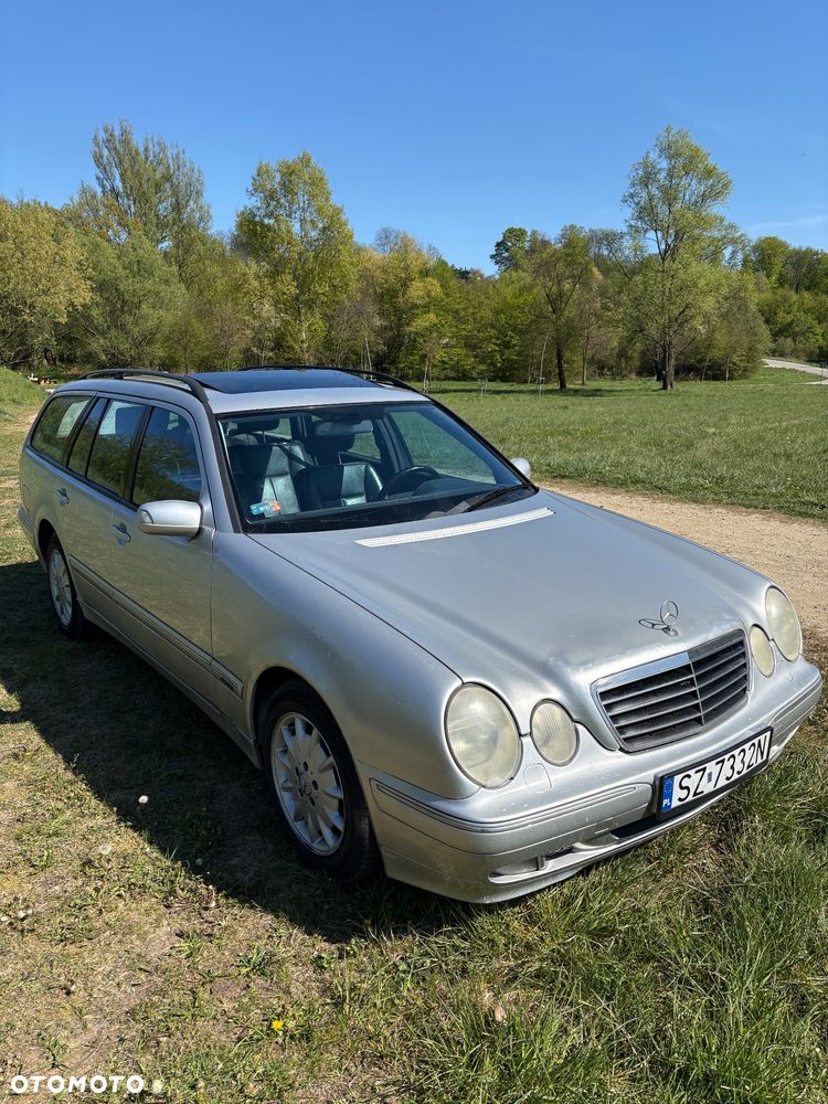 Mercedes-Benz Klasa E - 2