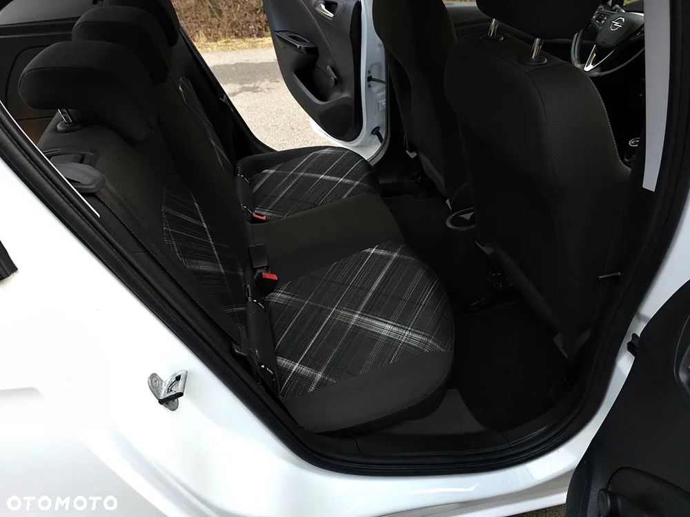 Opel Corsa 1.4 Cosmo - 37