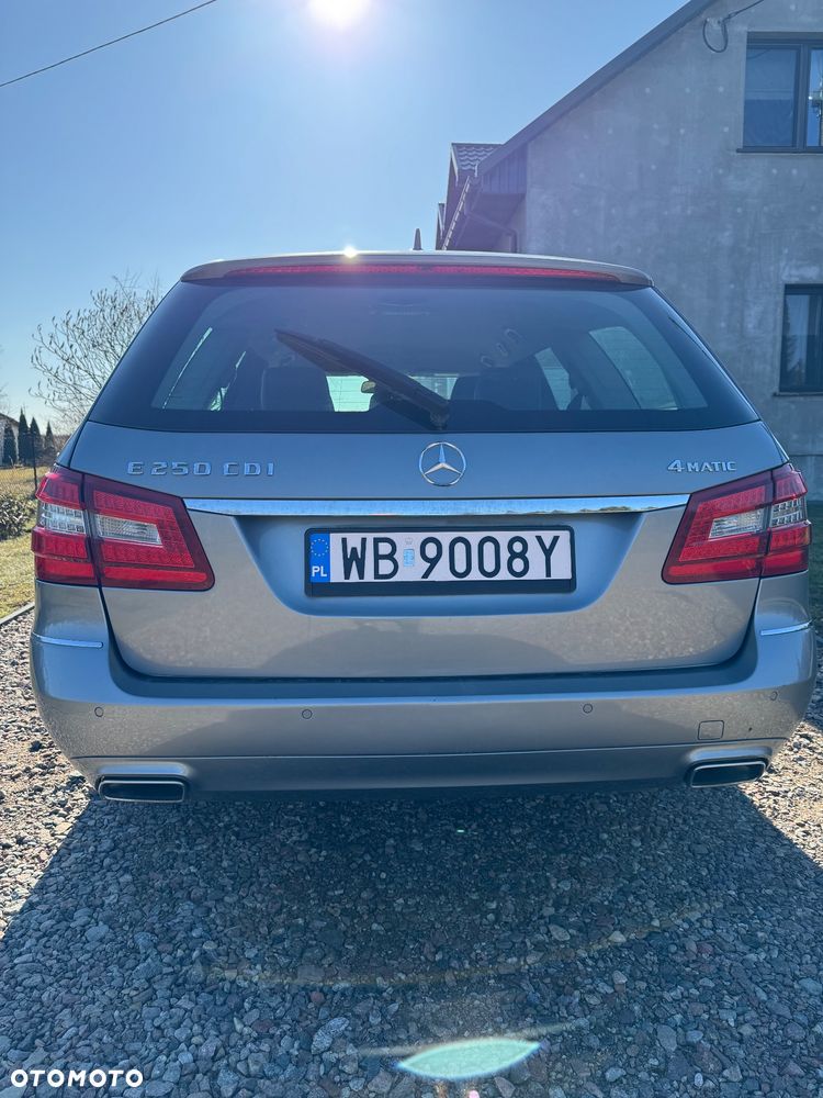 Mercedes-Benz Klasa E 250 CDI DPF 4Matic BlueEFFICIENCY 7G-TRONIC - 5