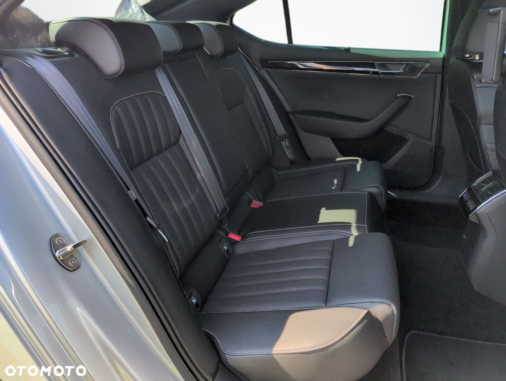 Skoda Superb 2.0 TSI 4x4 L&K DSG - 14