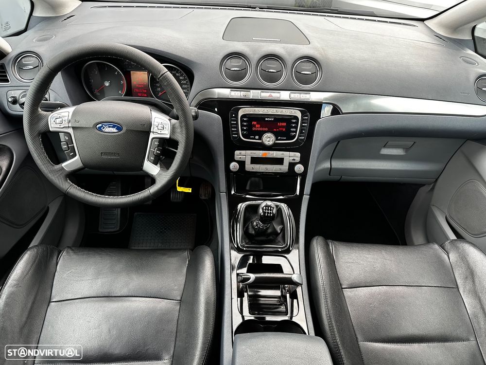 Ford S-Max 1.8 TDCi Titanium 7L - 19