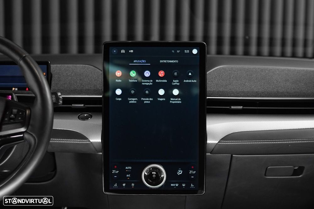 Ford Mustang Mach-E Standard - 27