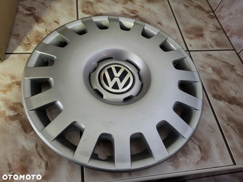 Kołpak VW Golf IV SREBRNY R16(KOMPLET 4SZ)T - 1