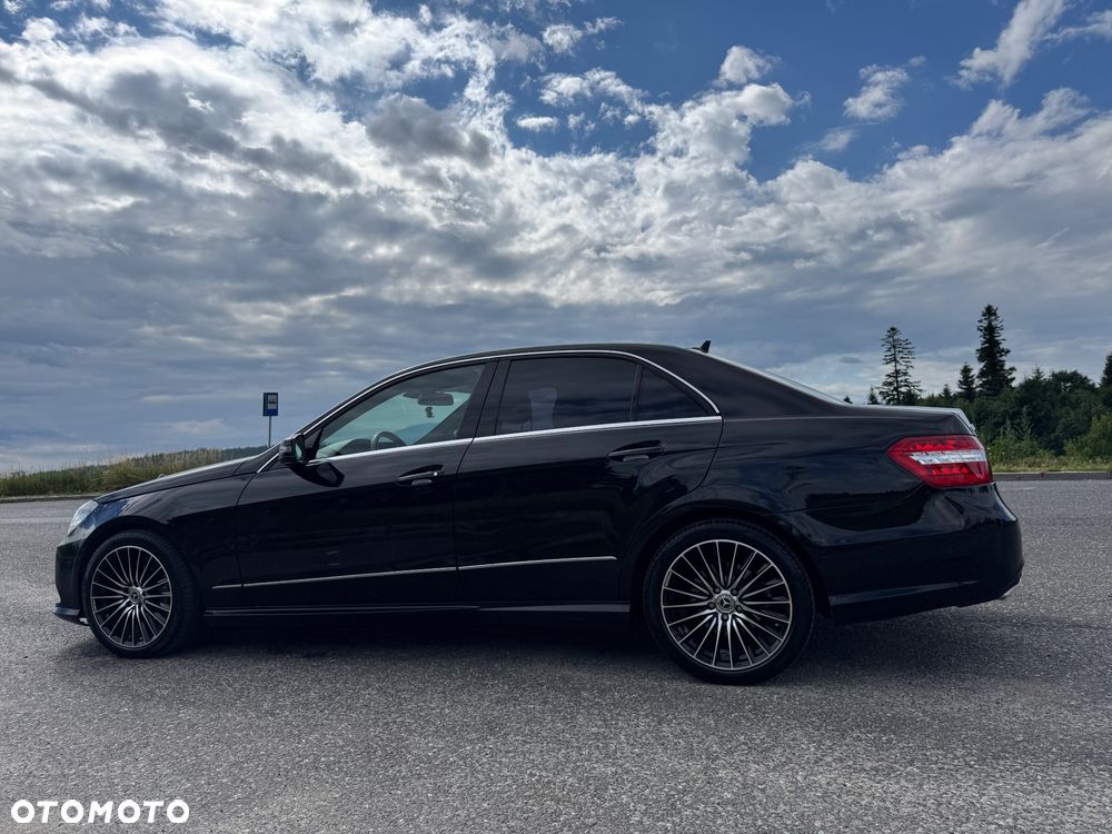 Mercedes-Benz Klasa E 350 CDI DPF 4Matic BlueEFFICIENCY 7G-TRONIC Avantgarde - 17