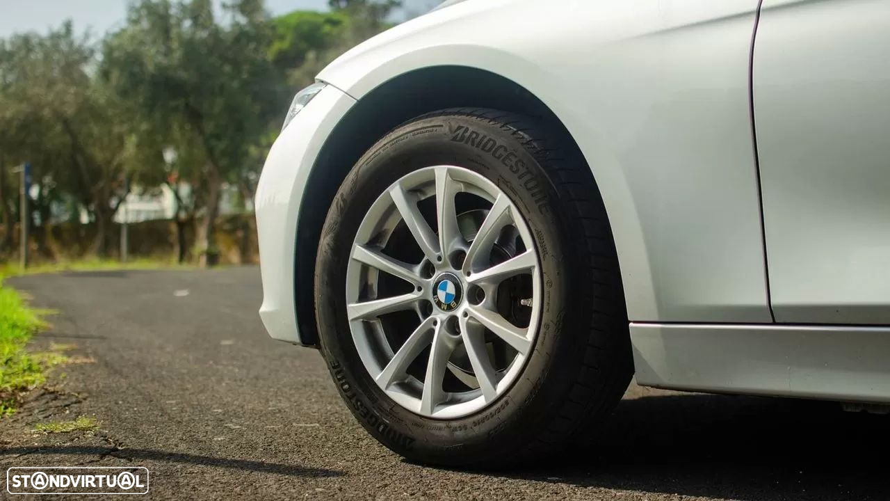 BMW 316 d Touring Advantage - 23