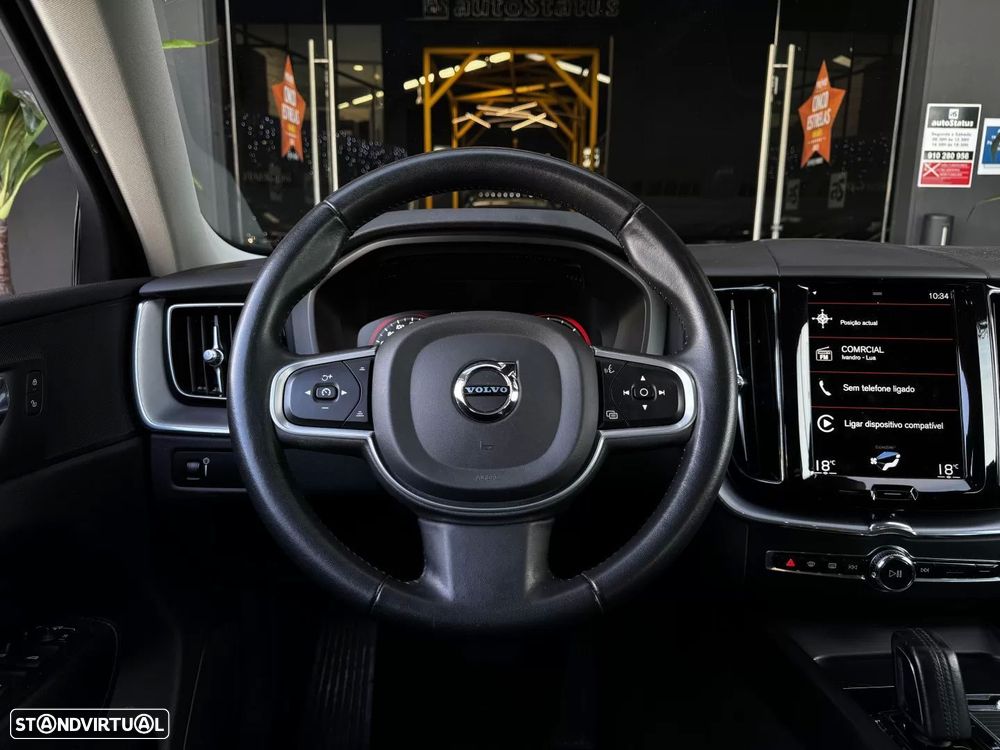 Volvo XC 60 2.0 B4 Momentum Plus - 18