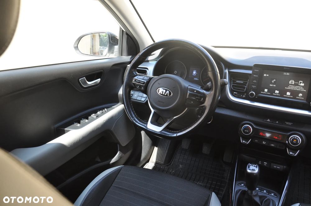 Kia Stonic 1.6 CRDi SCR L - 17