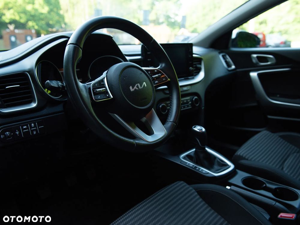 Kia Ceed 1.5 T-GDI M - 23