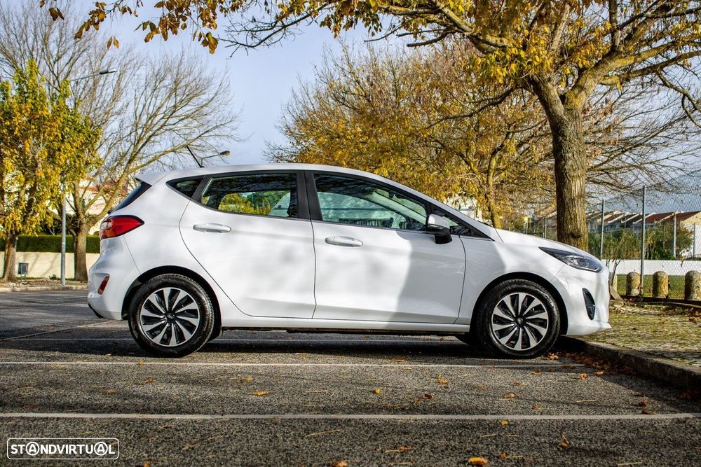 Ford Fiesta 1.0 EcoBoost Hybrid S&S TITANIUM - 5