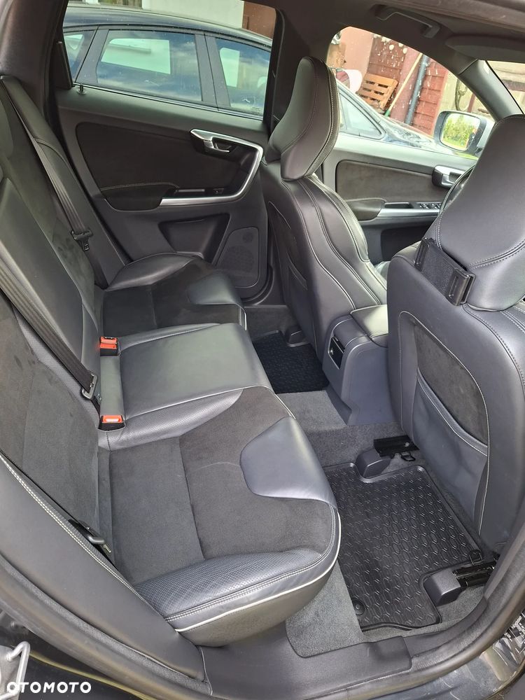 Volvo XC 60 D4 Geartronic RDesign - 27
