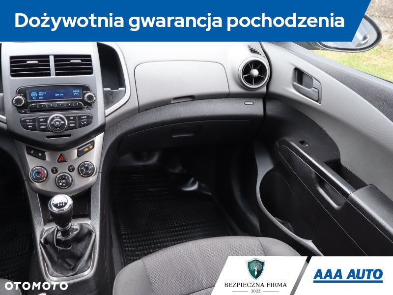 Chevrolet Aveo - 10