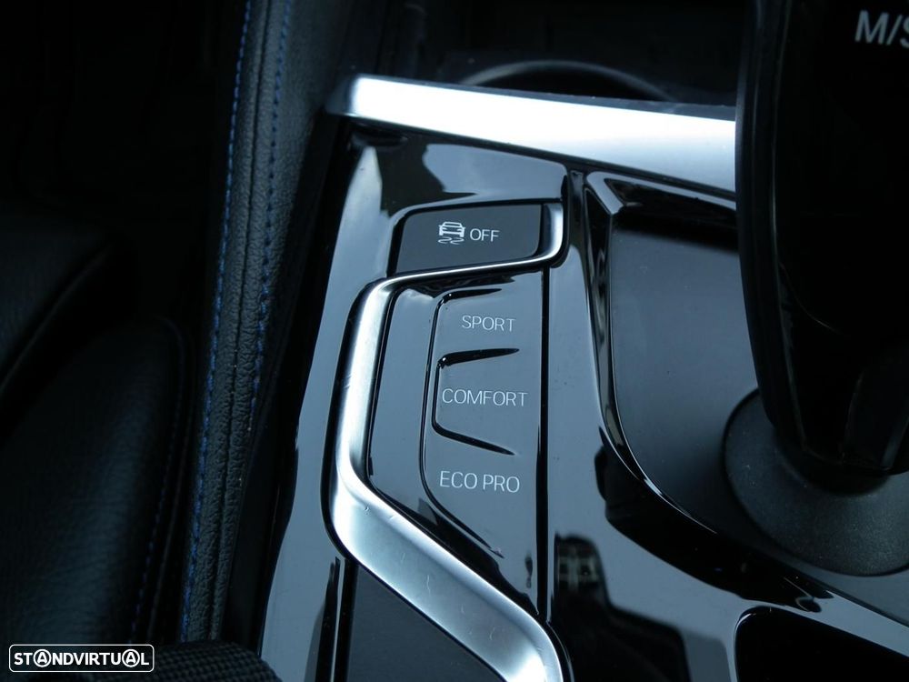 BMW 520 d Pack M Auto - 24