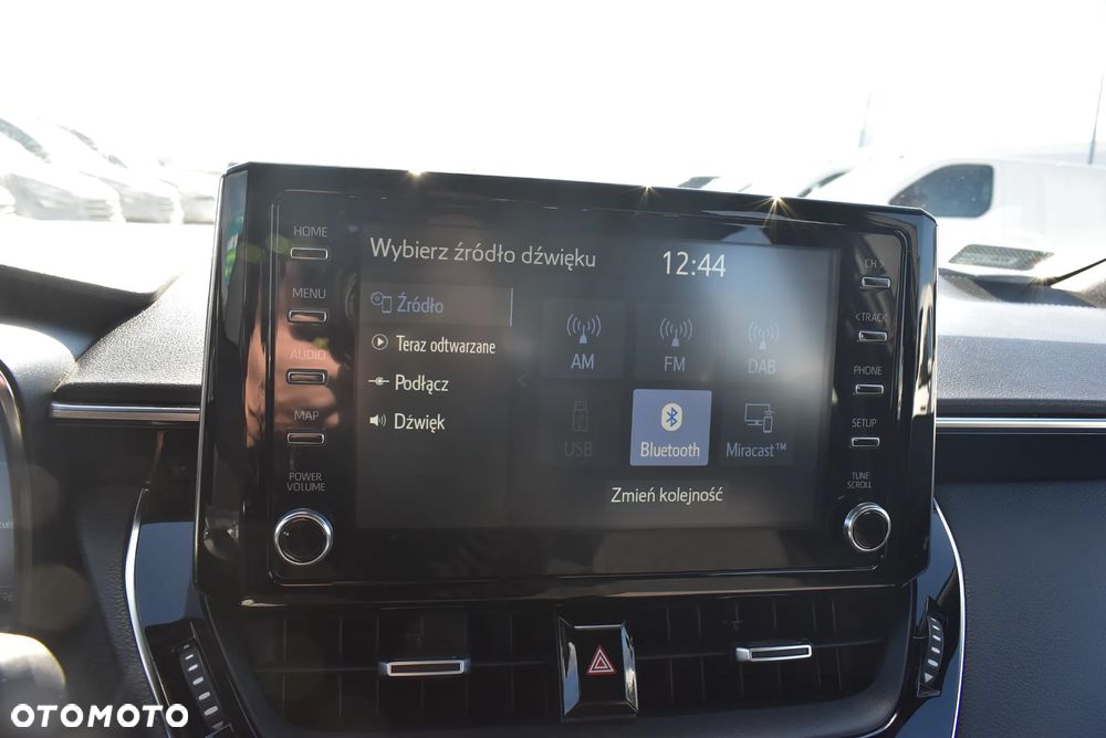 Toyota Corolla 2.0 Hybrid Comfort - 29
