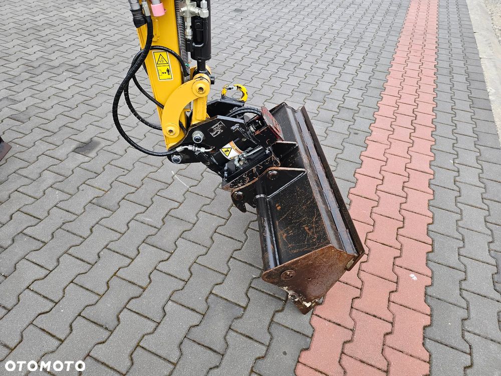 Caterpillar 301.8 05A - 23