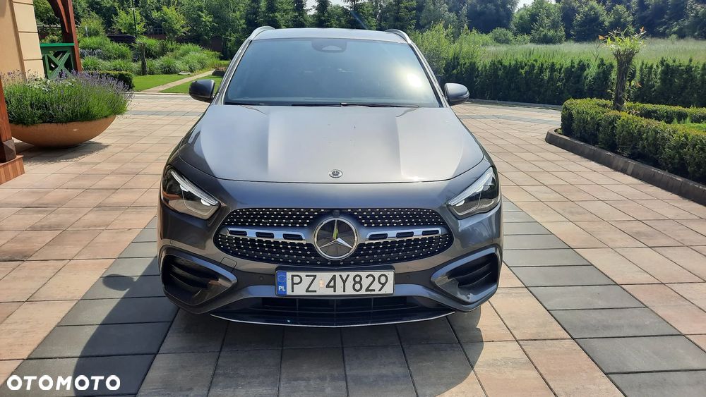 Mercedes-Benz GLA - 3