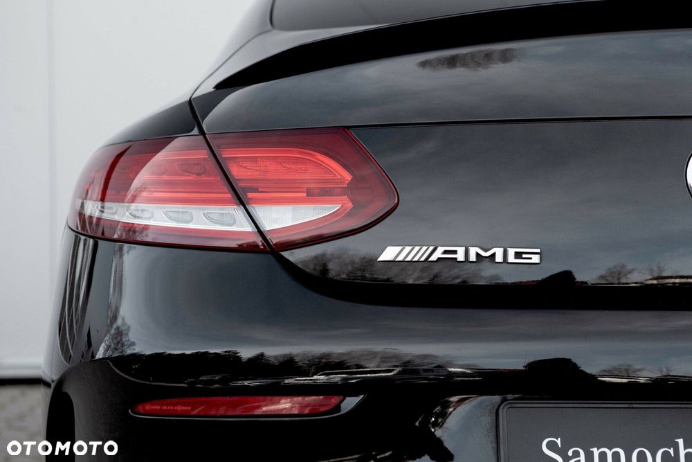 Mercedes-Benz Klasa C AMG 43 4-Matic - 18