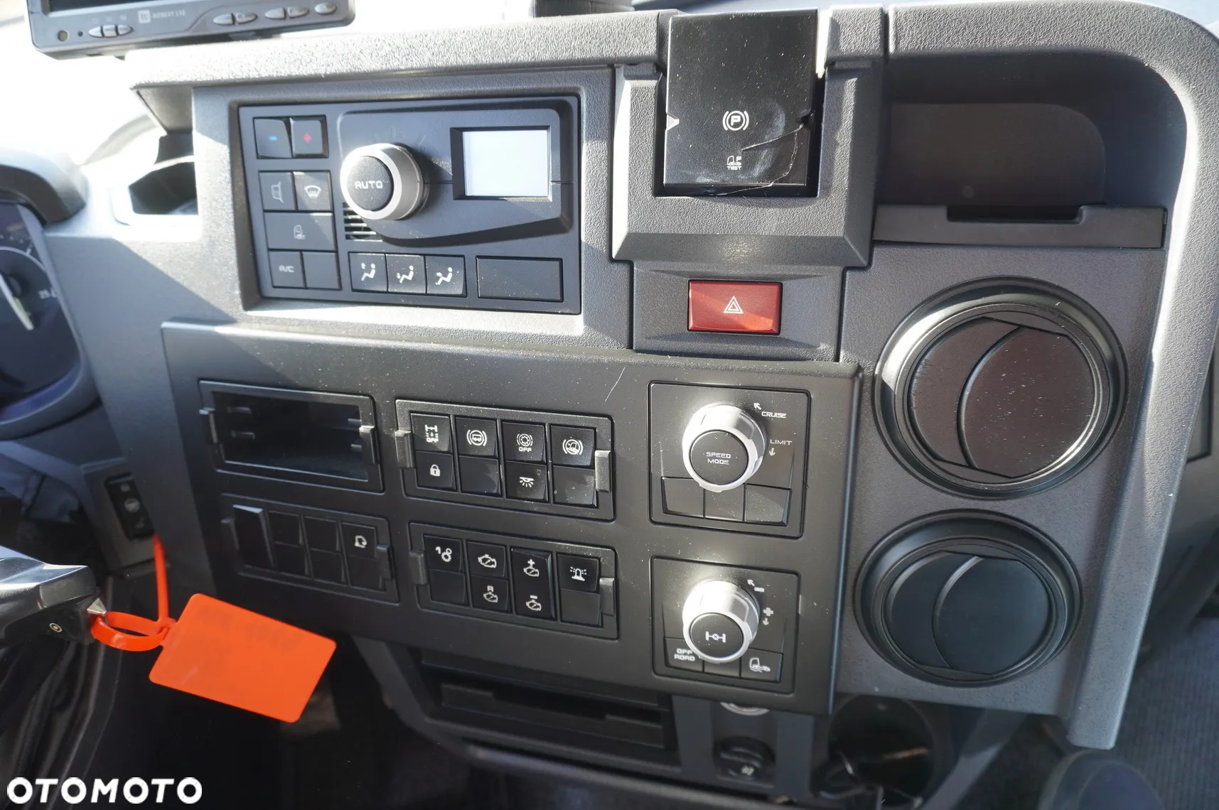 Renault C380 / 6x4 / HDS Palfinger PK 18002-EH 6000 kg - 17